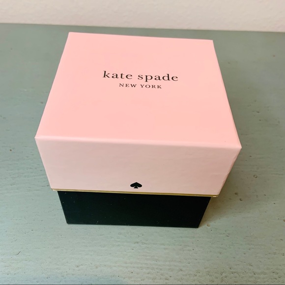 ***SOLD ON MERCARI*** Kate Spade Metro Gold Watch - Picture 5 of 6